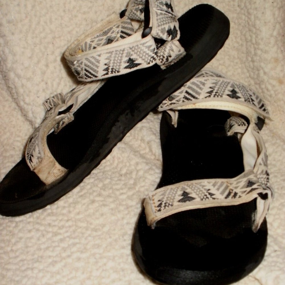 Teva Original Universal Shoes Size 8 Taupe